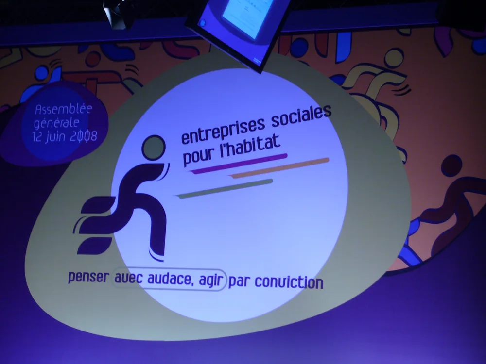 Le logotype des esh projeté à l'assemblée générale de juin 2008.
