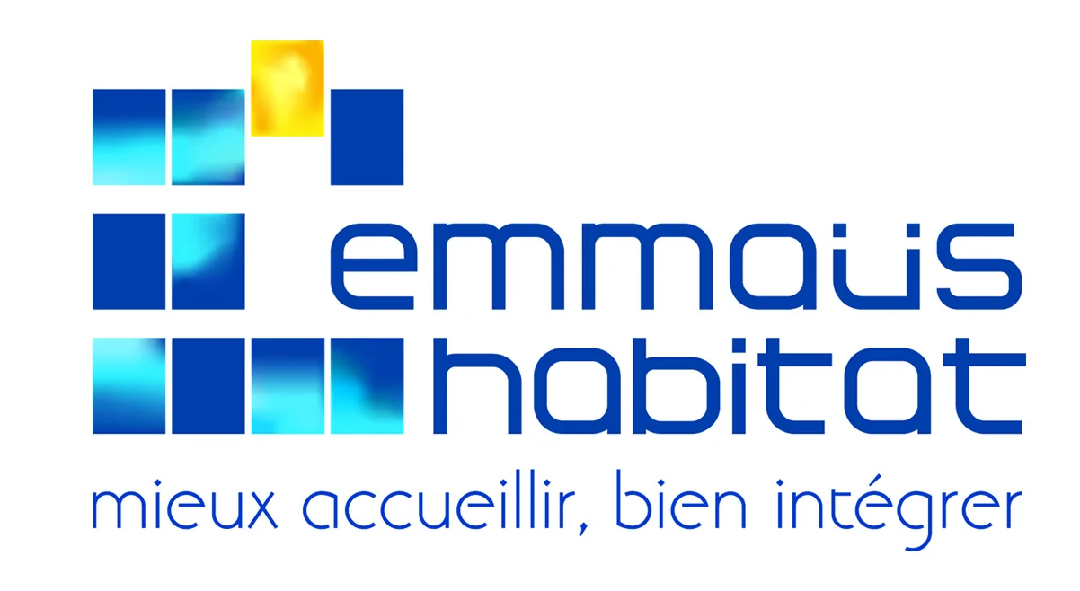 Le logotype d'Emmaüs Habitat et sa signature « mieux accueillir, bien intégrer ».