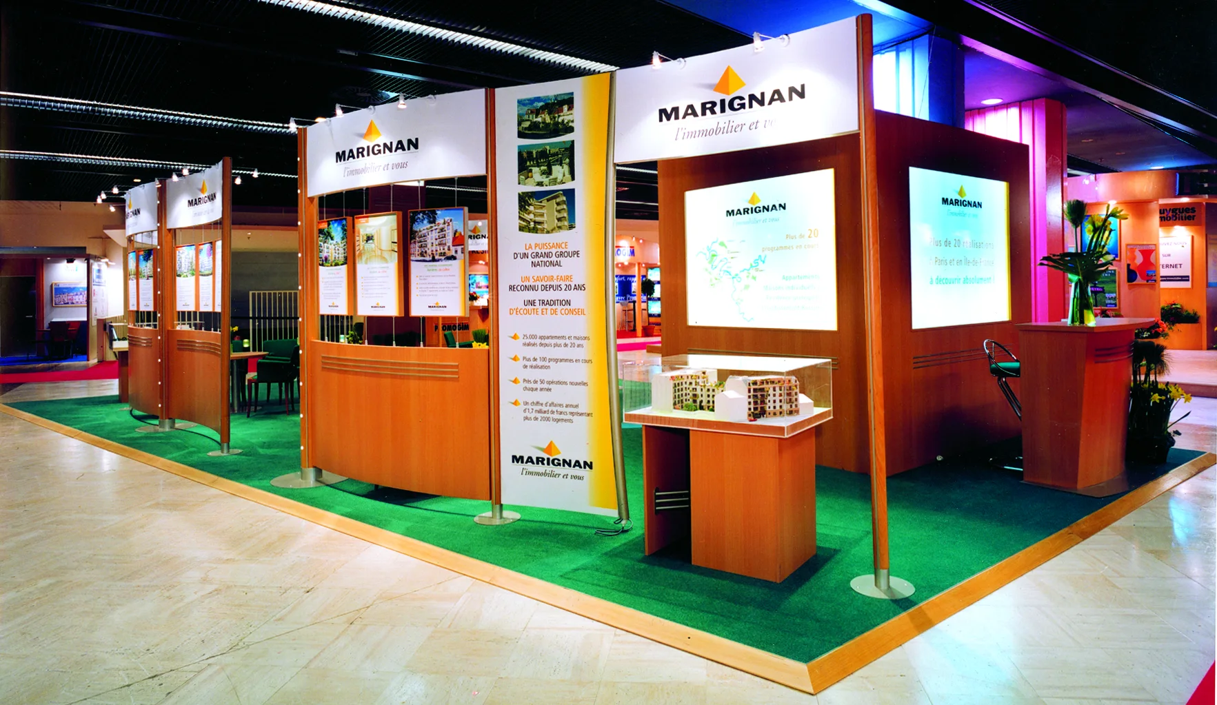 Le stand Marignan, vue d'ensemble de l'espace d'accueil.