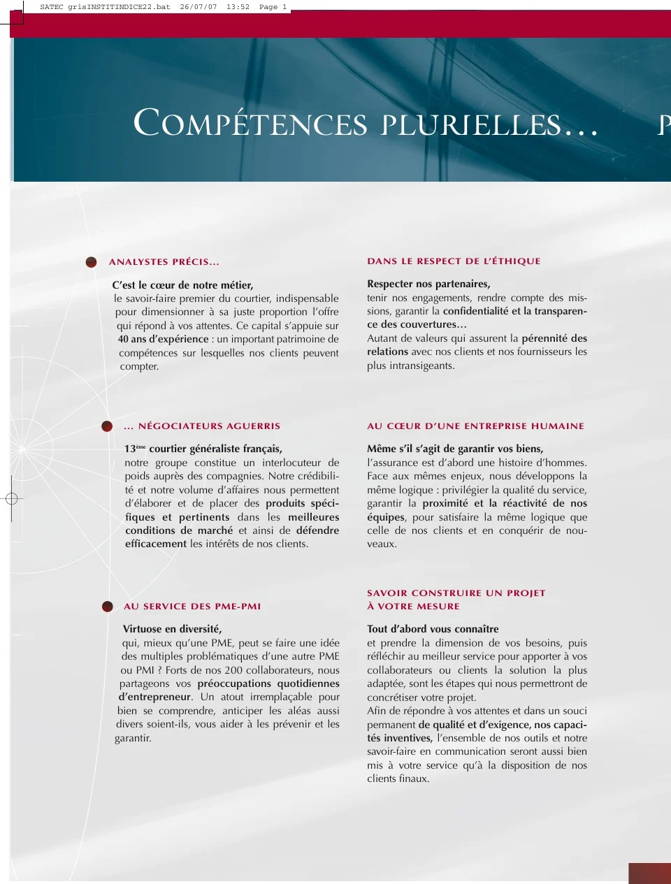Volet de plaquette : bandeau bleu titré Compétences plurielles, rubriques Analystes précis, Négociateurs aguerris, Au service des PME-PMI.